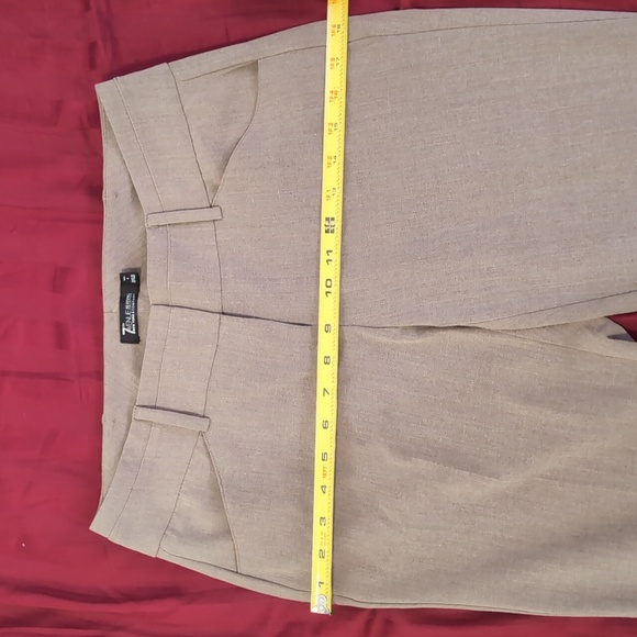 New York and Co • airy light pants ( size 4p ) - Picture 10 of 10